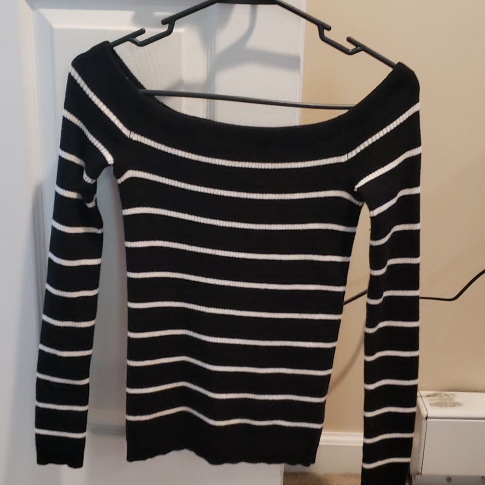American eagle off the shoulder sweater